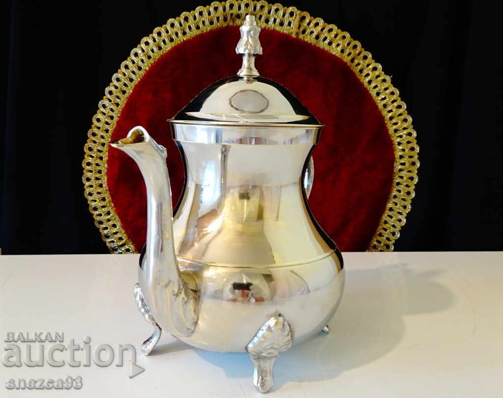 Silver-plated bronze jug, English. with price 79.00 BGN | € 40.39 Silver-plated bronze jug, English. with price 79.00 BGN | € 40.39