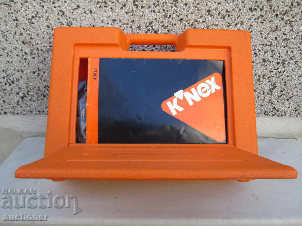 Delivery of CHILDREN'S BUILDING SYSTEM K'NEX OT 1996 IN PLASTIC SUITCASE Delivery of CHILDREN'S BUILDING SYSTEM K'NEX OT 1996 IN PLASTIC SUITCASE
