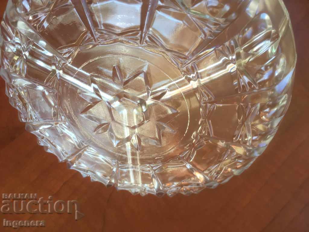 Delivery of FRUKTIERA SALATIERA JADKIERA GLASS THICK RELIEF THREE PARTITIONS Delivery of FRUKTIERA SALATIERA JADKIERA GLASS THICK RELIEF THREE PARTITIONS