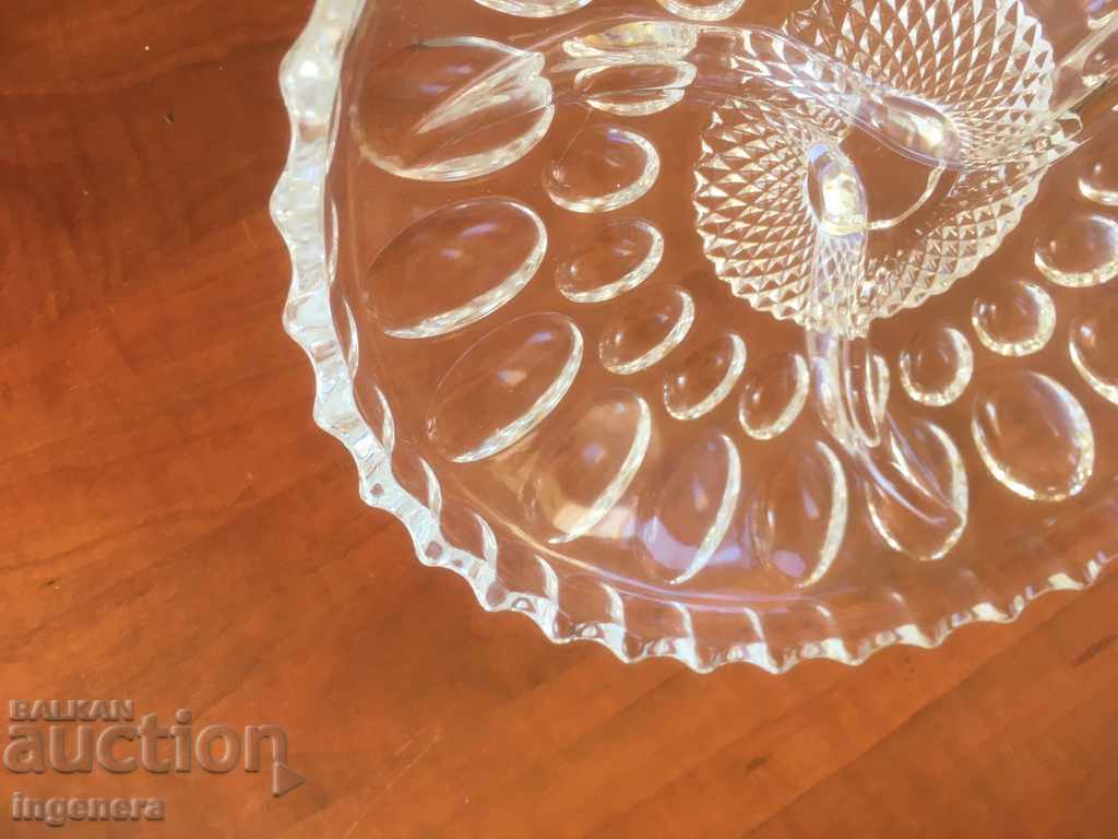 Delivery of FRUKTIERA SALATIERA JADKIERA GLASS THICK RELIEF THREE PARTITIONS Delivery of FRUKTIERA SALATIERA JADKIERA GLASS THICK RELIEF THREE PARTITIONS