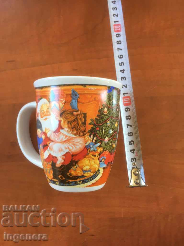 CANĂ MARE DIN PORȚELAN PENTRU CRĂCIUN cu preț € 3.40 | 6.65 BGN
