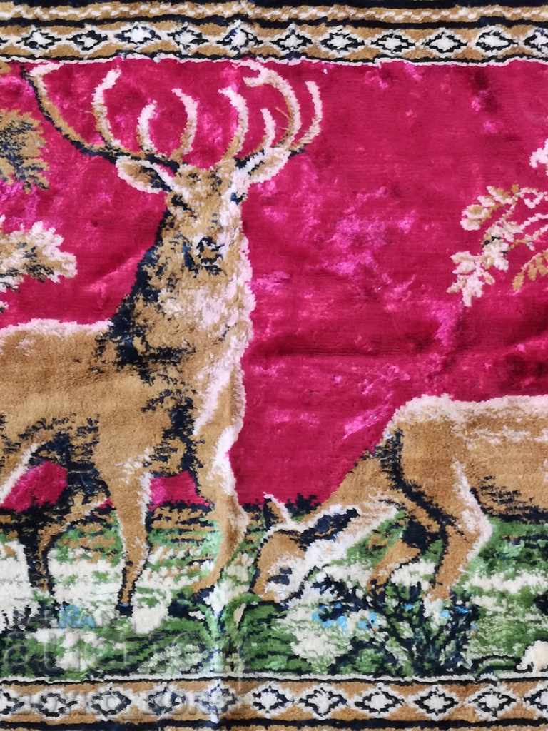 Auction Beautiful Large Antique Carpet with Hunting Scenes Auction Beautiful Large Antique Carpet with Hunting Scenes