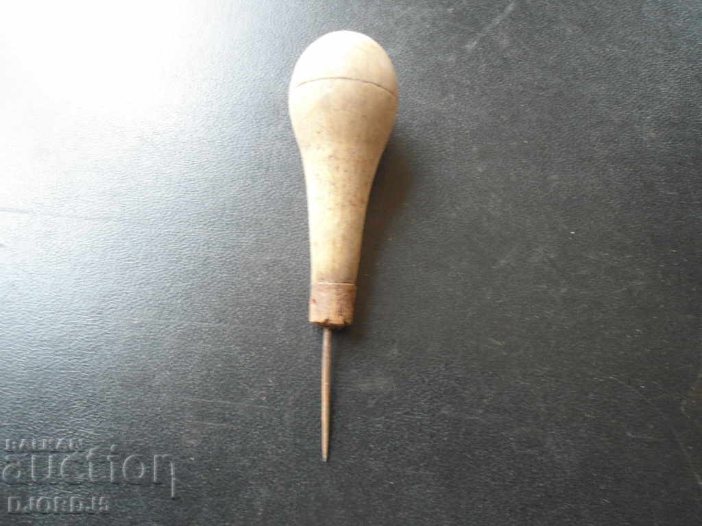 Delivery of Old tool, awl Delivery of Old tool, awl