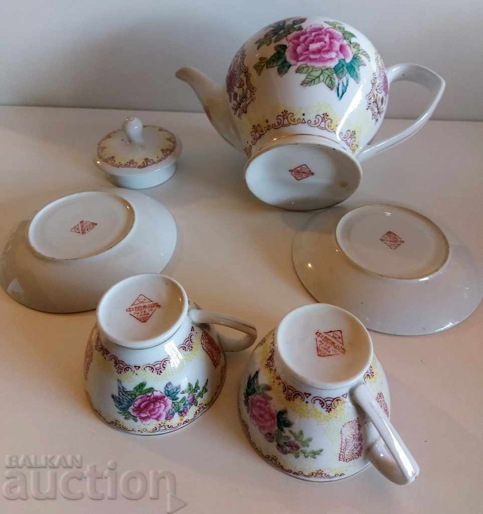 Delivery of SOC RARE CHINESE PORCELAIN TEA SERVICE COFFEE TEAPOT Delivery of SOC RARE CHINESE PORCELAIN TEA SERVICE COFFEE TEAPOT