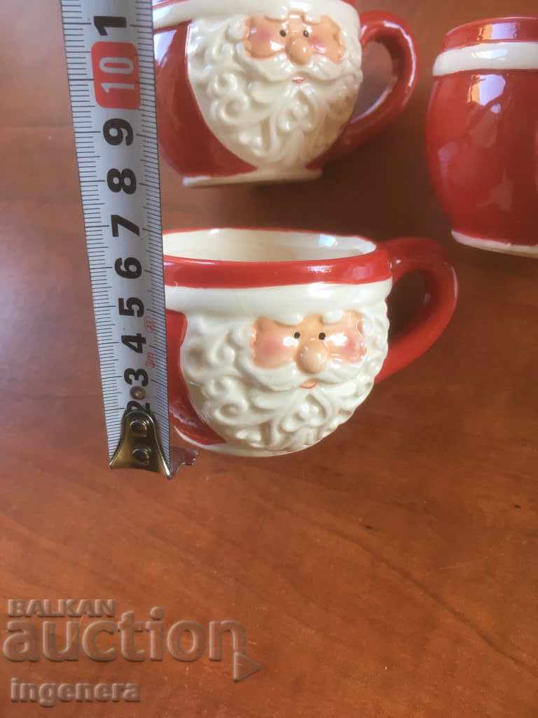 Auction CUP CUP CERAMICS CHRISTMAS 3 PCS Auction CUP CUP CERAMICS CHRISTMAS 3 PCS