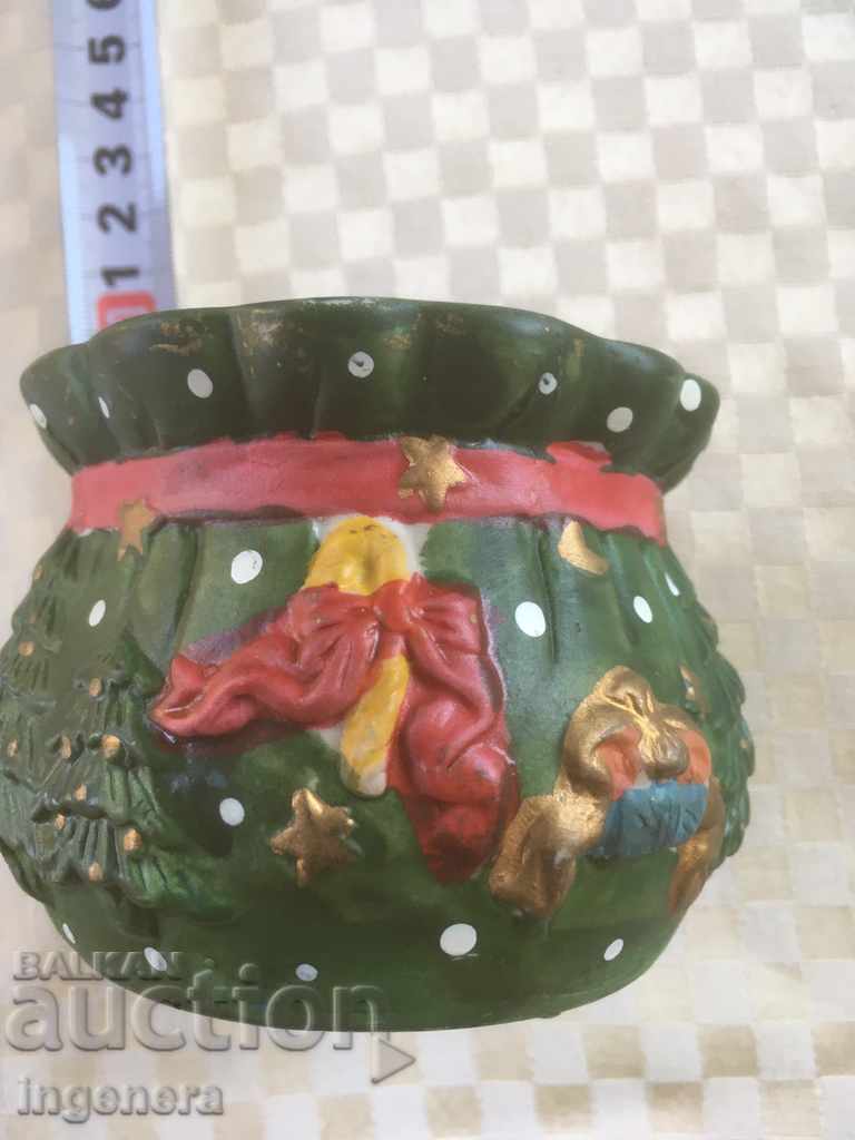 CERAMICS RELIEF BONBONIER CHRISTMAS COURT with price 5.00 BGN | € 2.56
