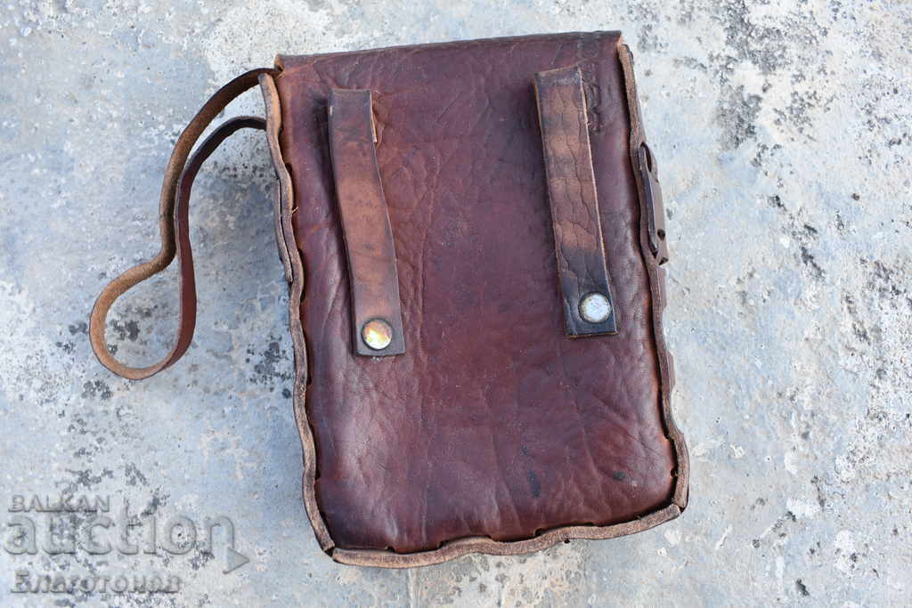 Ανδρική τσάντα από δέρμα με τιμή 40.00 BGN | € 20.45 Ανδρική τσάντα από δέρμα με τιμή 40.00 BGN | € 20.45