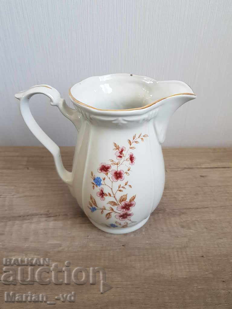 Delivery of Old Bulgarian porcelain jug Delivery of Old Bulgarian porcelain jug
