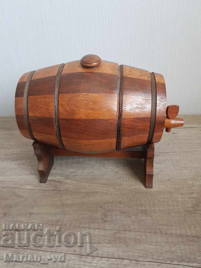 Wooden barrel with cinnamon