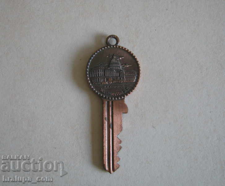 Metal key souvenir White House Washington with price 10.00 BGN | € 5.11 Metal key souvenir White House Washington with price 10.00 BGN | € 5.11