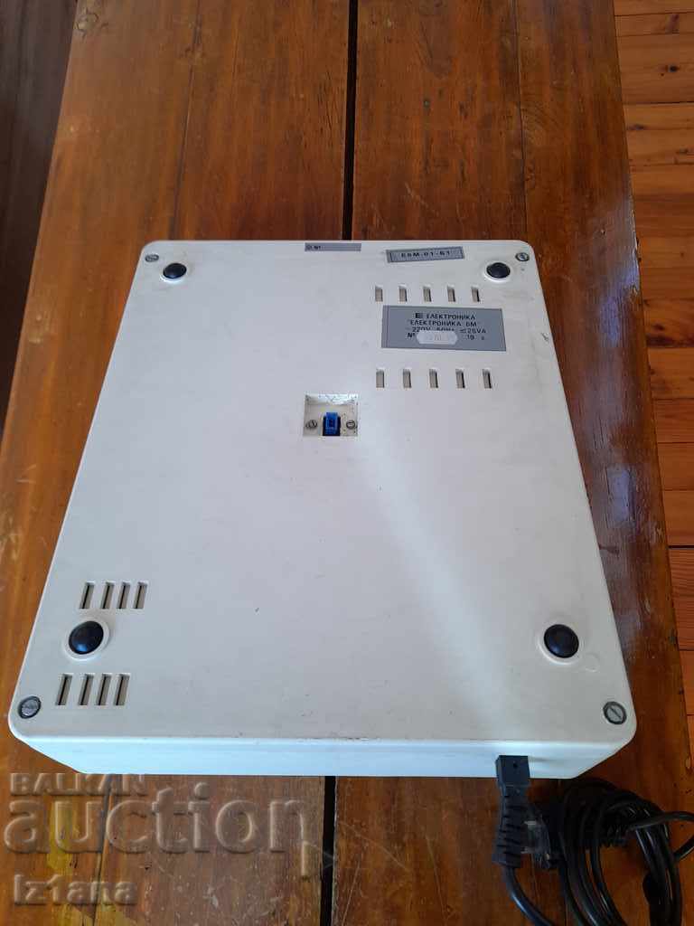 Παλιό ταμειακό μηχάνημα Εlektronika 6Μ - 5 Παλιό ταμειακό μηχάνημα Εlektronika 6Μ - 5