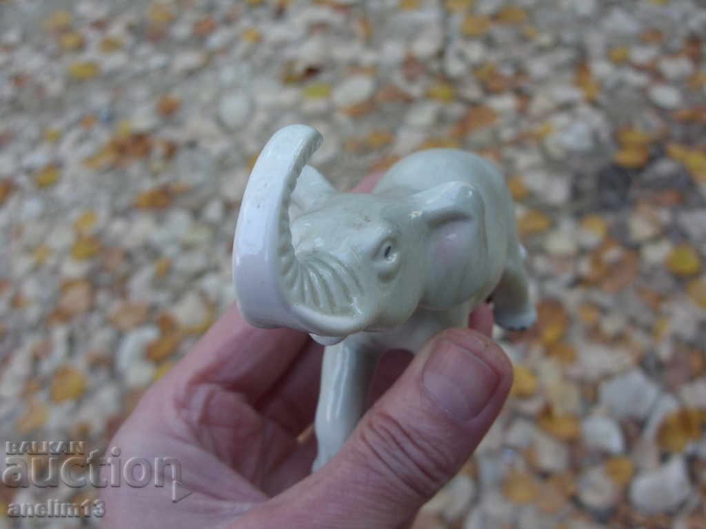 OLD ELEPHANT PORCELAIN with price 35.00 BGN | € 17.90 OLD ELEPHANT PORCELAIN with price 35.00 BGN | € 17.90