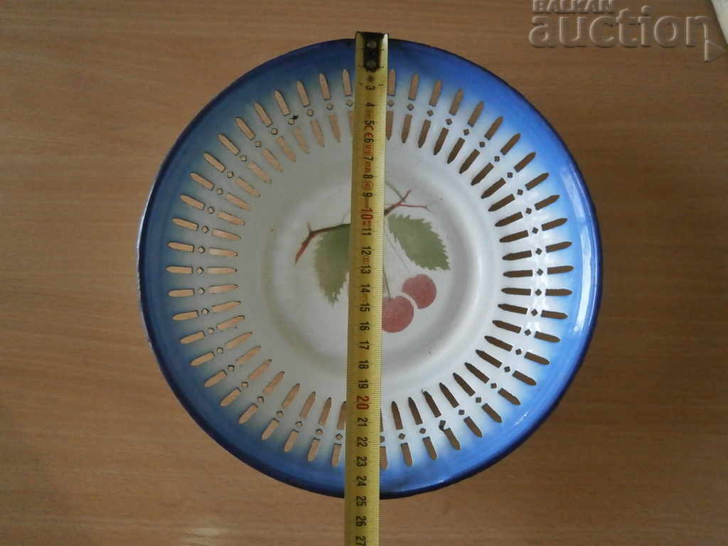 Παλιά κατσαρόλα με σμάλτο, φρούτα, εμαγιέ δοχείο με τιμή 25.00 BGN | € 12.78 Παλιά κατσαρόλα με σμάλτο, φρούτα, εμαγιέ δοχείο με τιμή 25.00 BGN | € 12.78