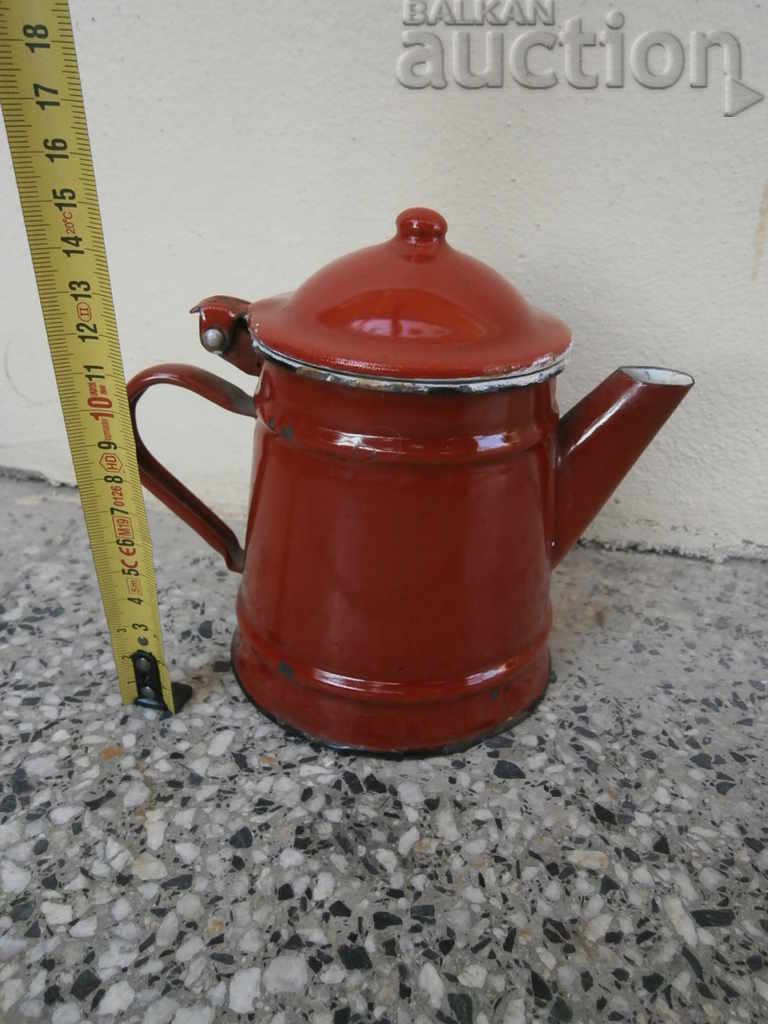 Delivery of Enamelled teapot from the sauce small dish with enamel 60s Delivery of Enamelled teapot from the sauce small dish with enamel 60s