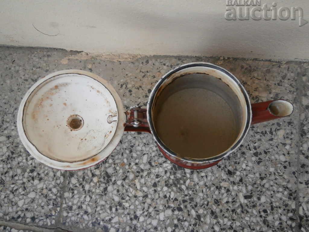 Enamelled teapot from the sauce small dish with enamel 60s - 6 Enamelled teapot from the sauce small dish with enamel 60s - 6