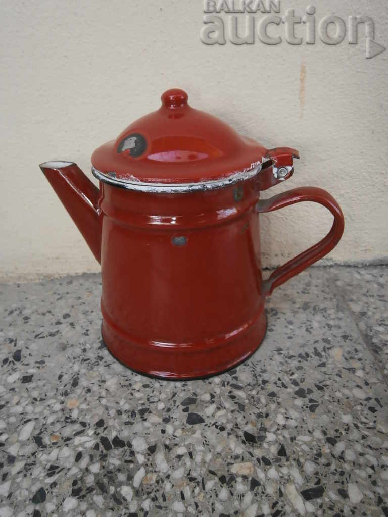 Емайлиран чайник от соца малък съд с емайл 60те