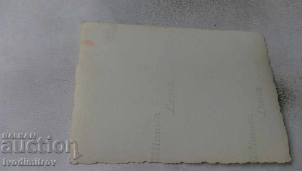 Photo Men and women on the beach with price € 0.95 | 1.86 BGN Photo Men and women on the beach with price € 0.95 | 1.86 BGN