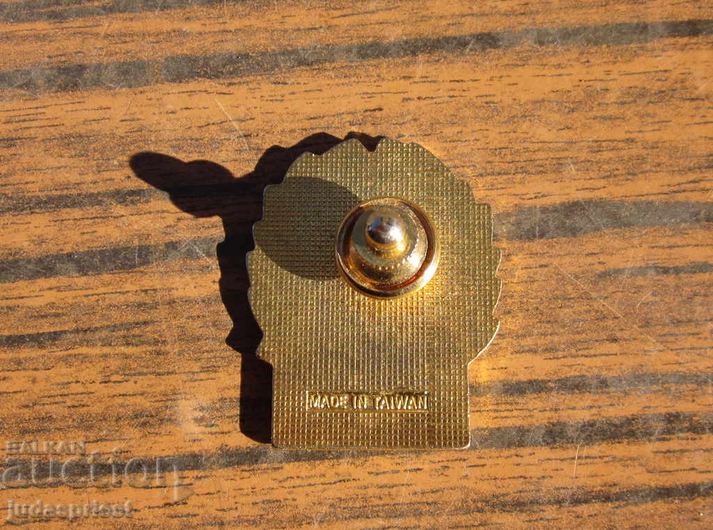 enameled sports badge sign IAAF Mobil GRAND PRIX - 5 enameled sports badge sign IAAF Mobil GRAND PRIX - 5