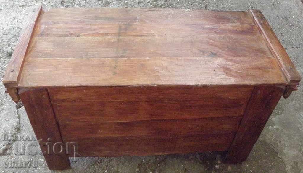 OLD CHEST, CHEST, CHASE - 7