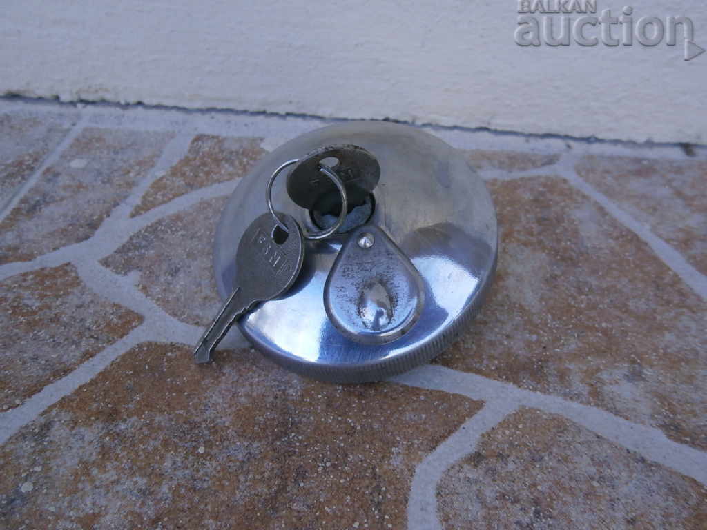 retro car tank cap with price 41.00 BGN | € 20.96 retro car tank cap with price 41.00 BGN | € 20.96
