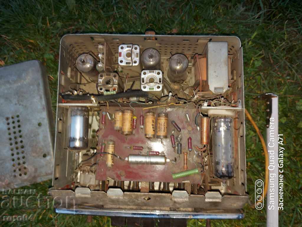 LAMP RADIO FROM A RETRO CAR - 5