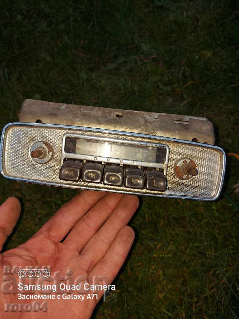 LAMPĂ RADIO DE LA O MAȘINĂ RETRO