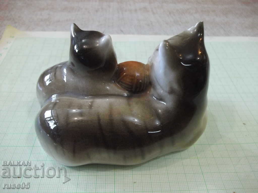 Γάτες από πορσελάνη με τιμή 20.00 BGN | € 10.23 Γάτες από πορσελάνη με τιμή 20.00 BGN | € 10.23