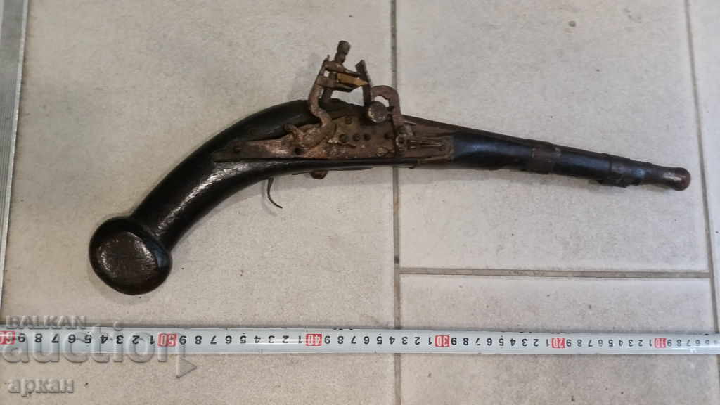 Old flintlock pistol