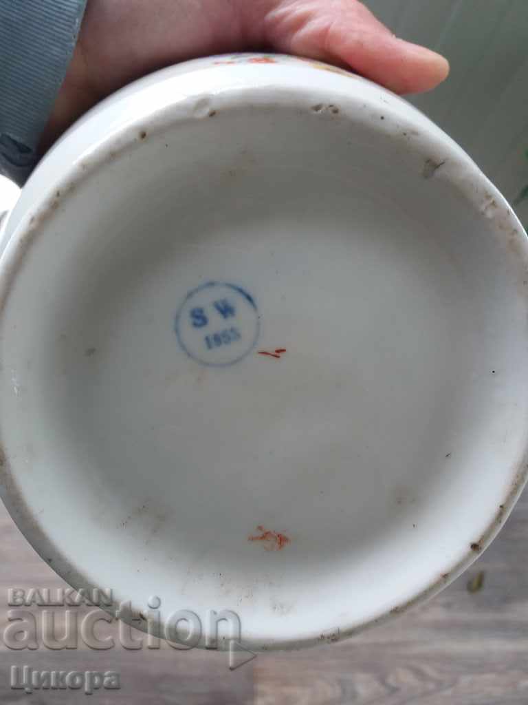 Delivery of OLD BULGARIAN PORCELAIN TEAPOT 1955