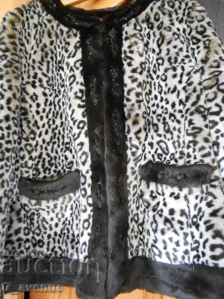 Licitație Palton elegant de designer, lux si calitate, nou, N 42 Licitație Palton elegant de designer, lux si calitate, nou, N 42