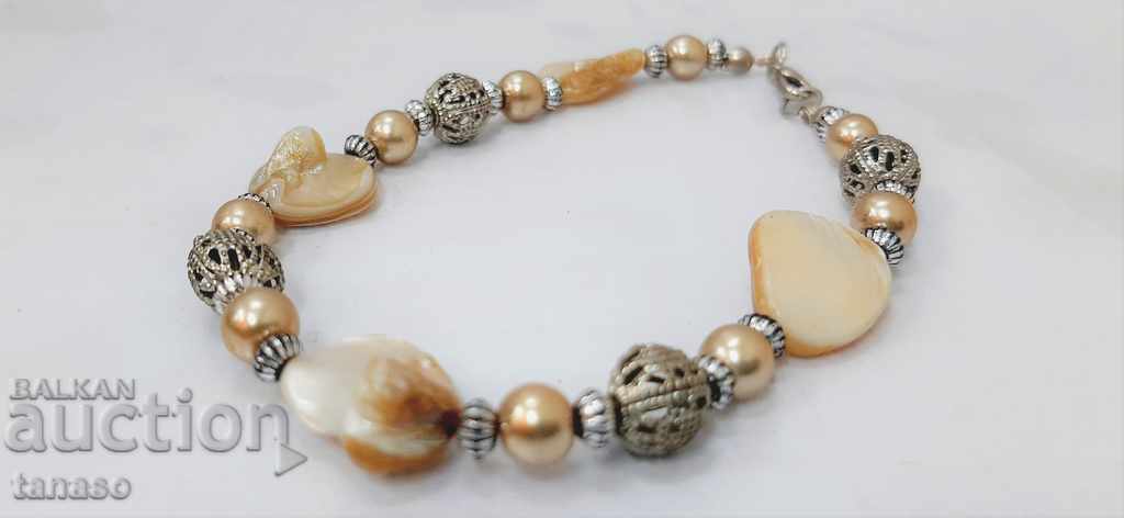 Old bracelet, mother-of-pearl and Tibetan silver (1.3) with price € 10.00 | 19.56 BGN