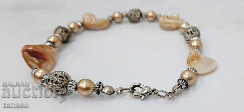 Old bracelet, mother-of-pearl and Tibetan silver (1.3)