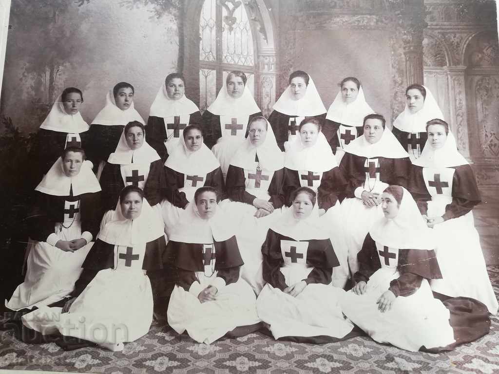 Licitație Foto veche Carton dur - Crucea Roșie Bulgară Licitație Foto veche Carton dur - Crucea Roșie Bulgară