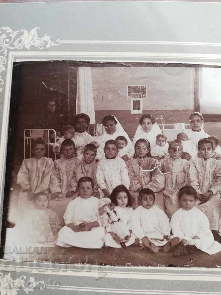 Auction Old photo Hard cardboard - Orphans Auction Old photo Hard cardboard - Orphans