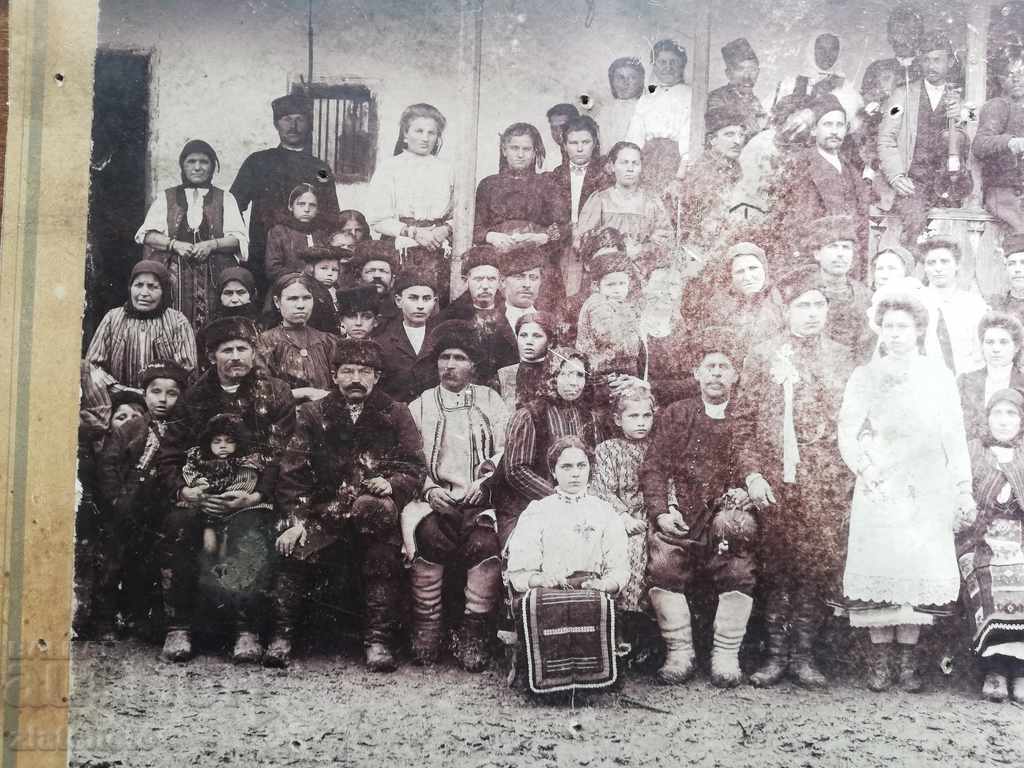 Old photo Hard cardboard with price 20.00 BGN | € 10.23 Old photo Hard cardboard with price 20.00 BGN | € 10.23