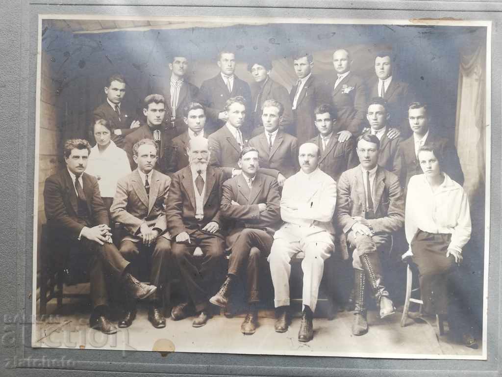 Παλιά φωτογραφία Σκληρό χαρτόνι με τιμή 25.00 BGN | € 12.78 Παλιά φωτογραφία Σκληρό χαρτόνι με τιμή 25.00 BGN | € 12.78