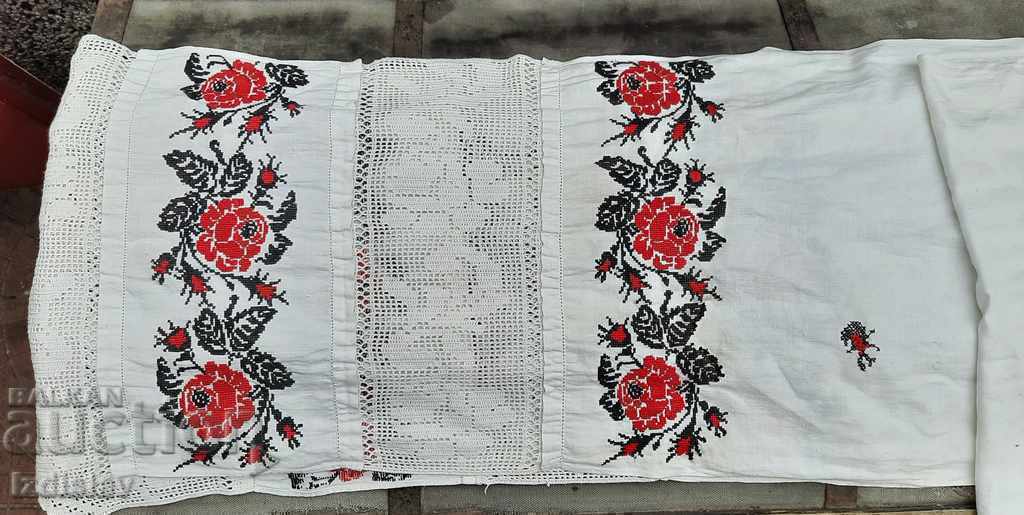 Old embroidered missal - 6