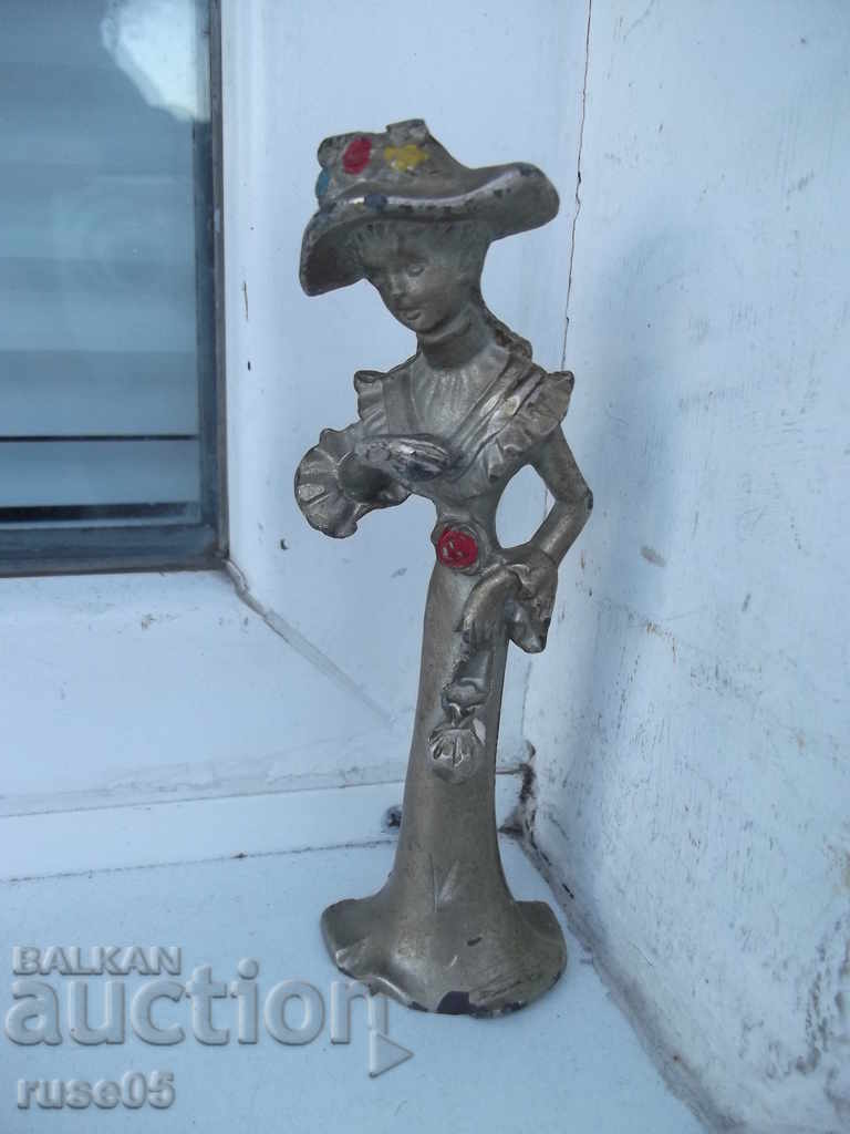 Old metal figure of an urban woman from highlife - 322 g. - 6 Old metal figure of an urban woman from highlife - 322 g. - 6