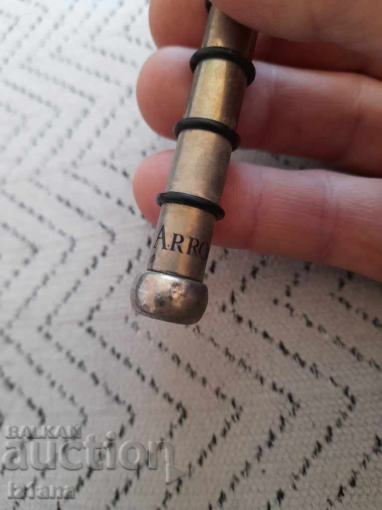 Old Arrogance razor with price 50.00 BGN | € 25.56 Old Arrogance razor with price 50.00 BGN | € 25.56