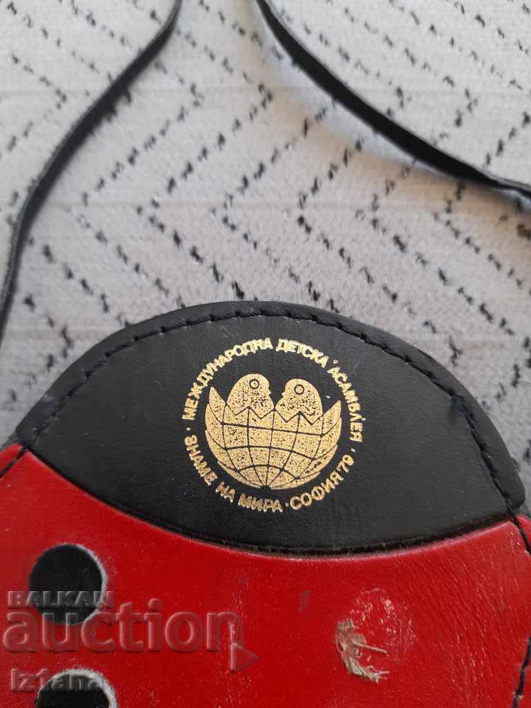 Auction  Old souvenir Flag of Peace