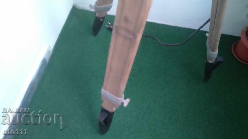 LIGHTING FLUID, FLOODLIGHT ON TRIPOD, TRIPOD, TRIPOD - 6