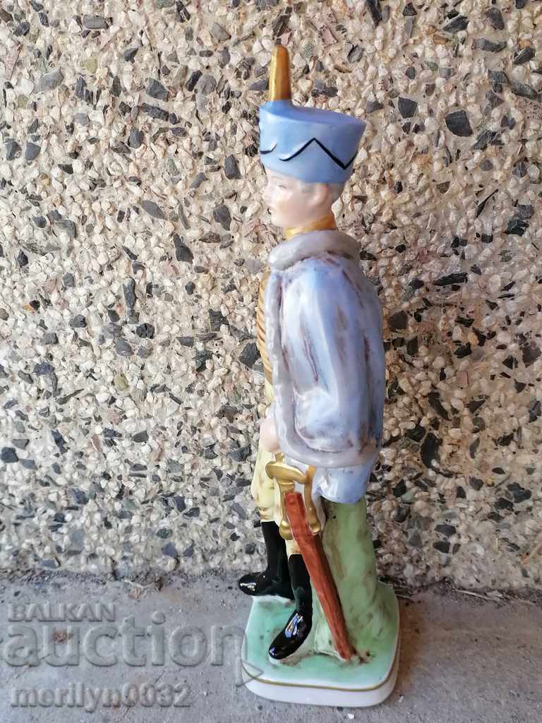 Delivery of AUSTRIAN HUSSAR figure, plastic, statuette, porcelain Delivery of AUSTRIAN HUSSAR figure, plastic, statuette, porcelain
