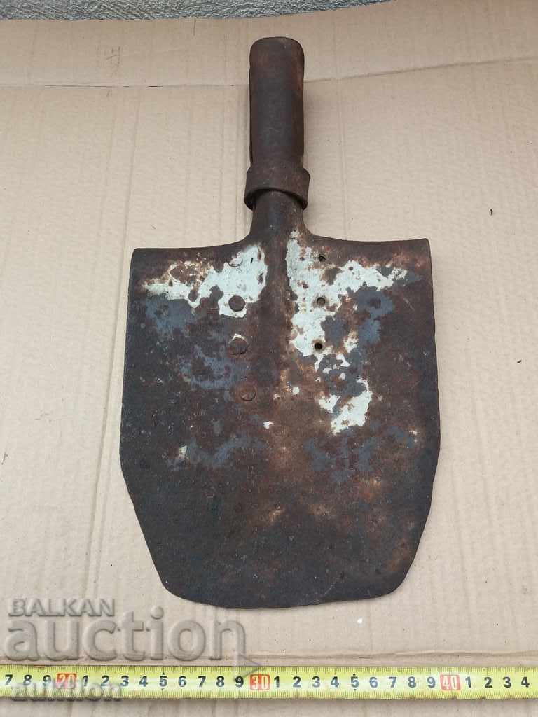Auction OLD MILITARY SHOVEL Auction OLD MILITARY SHOVEL
