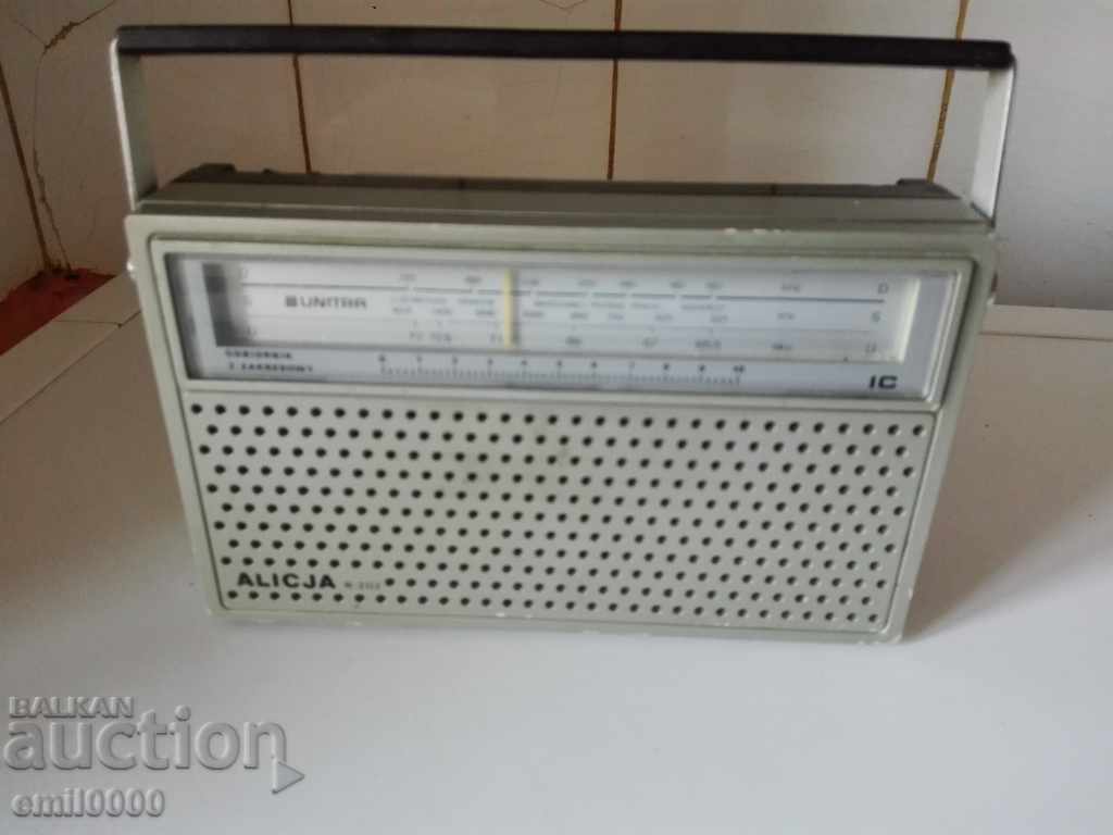 Old radio UNITRA alicija r 202.