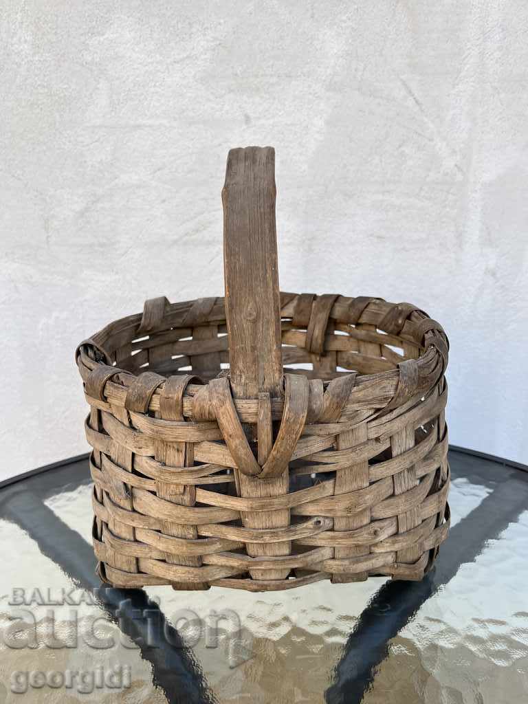 Old wicker basket №1098