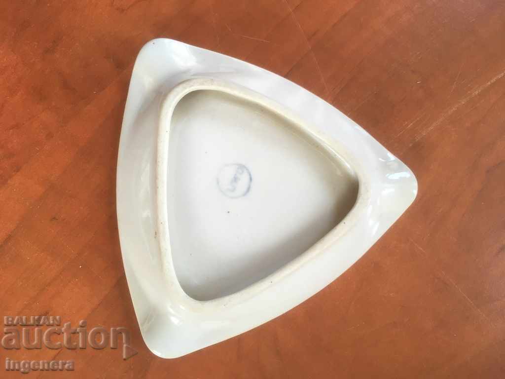 PORCELAIN ASHTRAY FOR CARD PLAYERS FROM THE 50's - 5 PORCELAIN ASHTRAY FOR CARD PLAYERS FROM THE 50's - 5