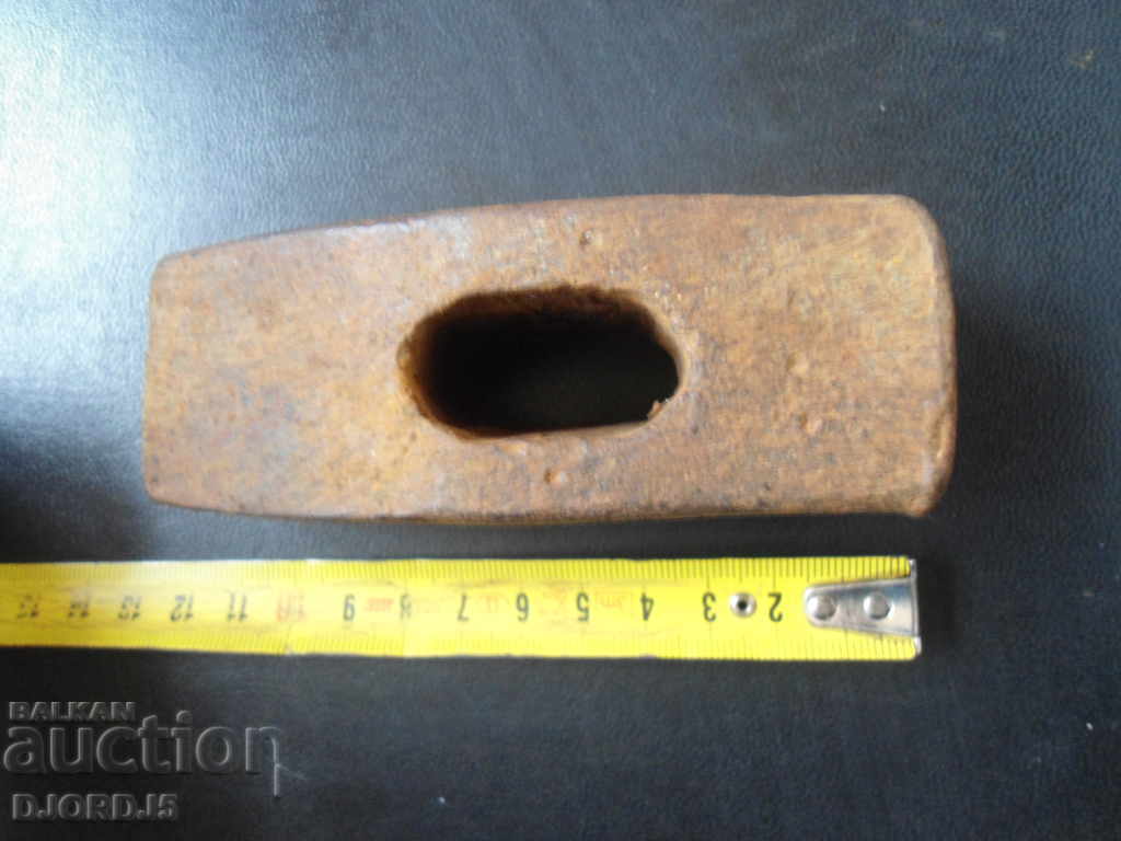 Delivery of Old hammer, 1 kg. Delivery of Old hammer, 1 kg.