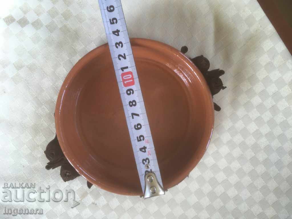 Delivery of COURT BOWL OF CERAMICS AND LEATHER Delivery of COURT BOWL OF CERAMICS AND LEATHER