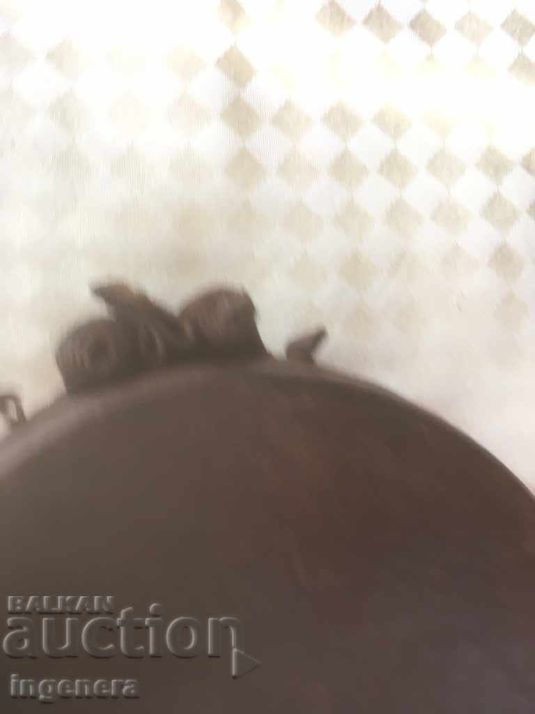 COURT BOWL OF CERAMICS AND LEATHER - 7 COURT BOWL OF CERAMICS AND LEATHER - 7