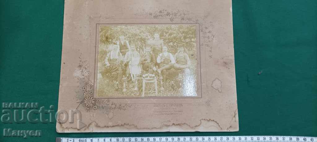 Delivery of I am selling an old cardboard photo - a rare photographer. Delivery of I am selling an old cardboard photo - a rare photographer.